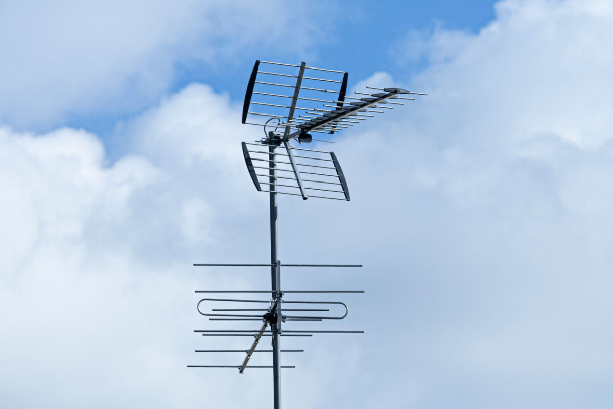 Antenniasennus - TV-, radio- ja satelliittiantennit